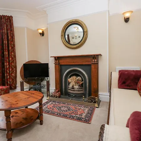 Holiday home 14 Castle Garth *