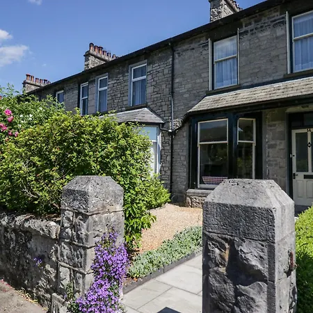 Robin's Retreat * Kendal