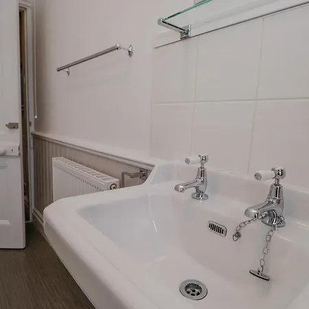 Robin's Retreat * Kendal